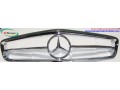 frontgrill-of-pagoda-mercedes-230-250-280-sl-113-w113-small-0