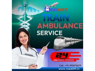 Medilift Train Ambulance Service in Ranchi with a Very Knowledgeable Medical Crew
