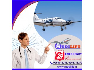 Pick Air Ambulance Services in Kolkata by Medilift with a highly Accomplished Medical Team of Doctors