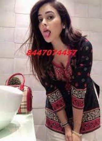 call-ils-in-arjan-garh-metro-delhi-8447074457-independent-escorts-big-0