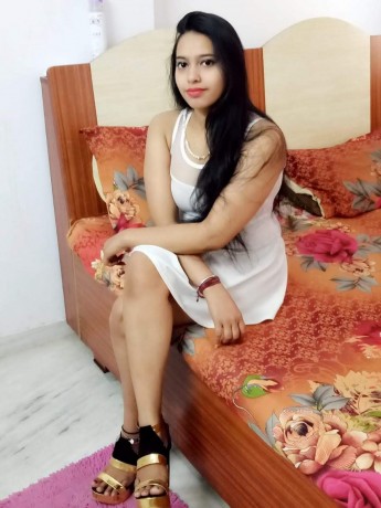 call-girls-in-delhi-cantt-railway-station-8860477959-escorts-service-in-247-delhi-ncr-big-0